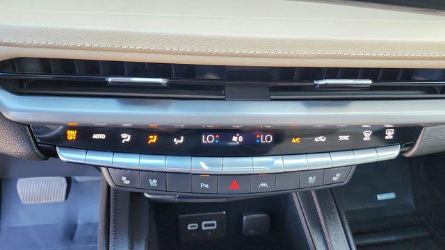 2024 Cadillac XT4 AWD Premium Luxury