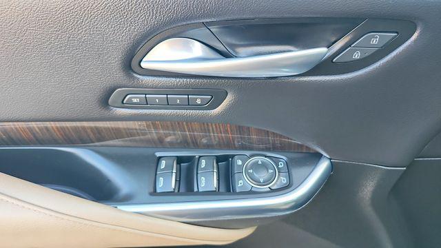 2024 Cadillac XT4 AWD Premium Luxury