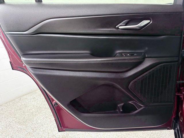 2023 Jeep Grand Cherokee L Altitude 4x4