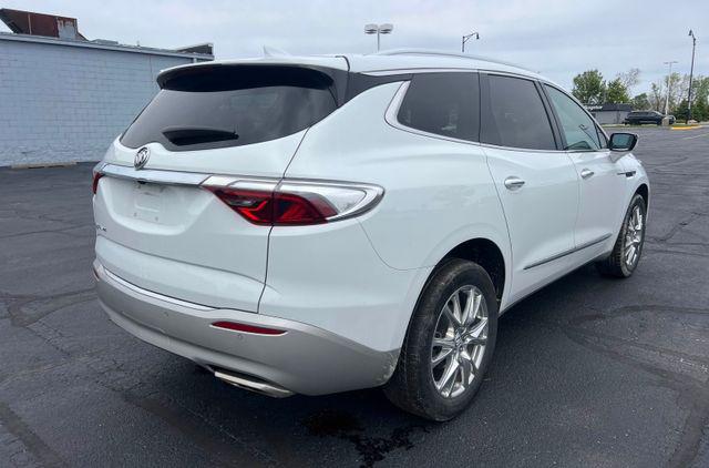 2023 Buick Enclave Essence AWD