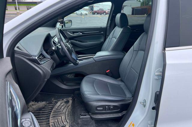 2023 Buick Enclave Essence AWD