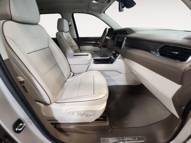 2022 GMC Yukon XL 4WD Denali