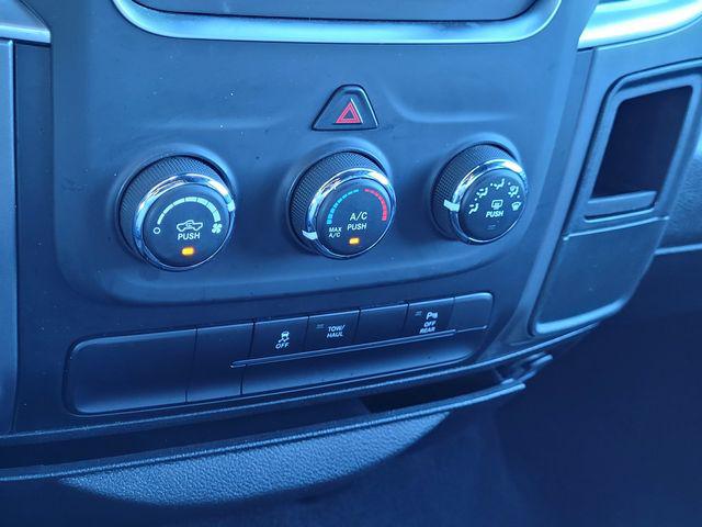 2024 Ram 1500 Classic Warlock Crew Cab 4x2 5'7" Box