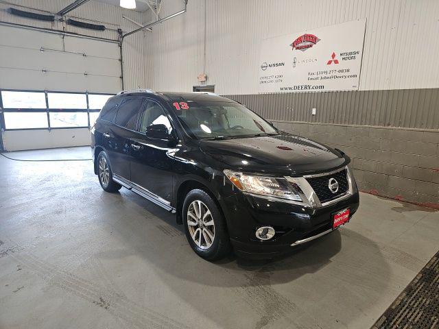 2013 Nissan Pathfinder SL for sale in Cedar Falls, IA