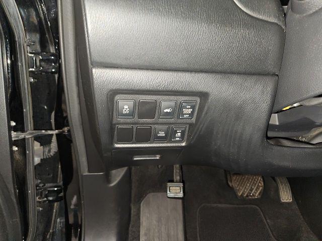 2013 Nissan Pathfinder SL