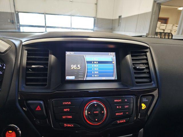 2013 Nissan Pathfinder SL
