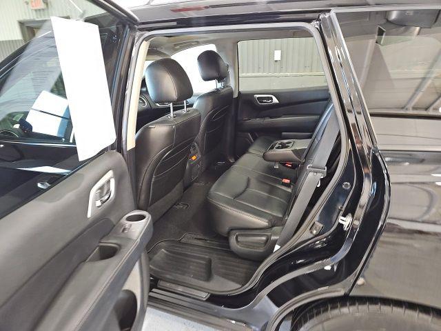 2013 Nissan Pathfinder SL