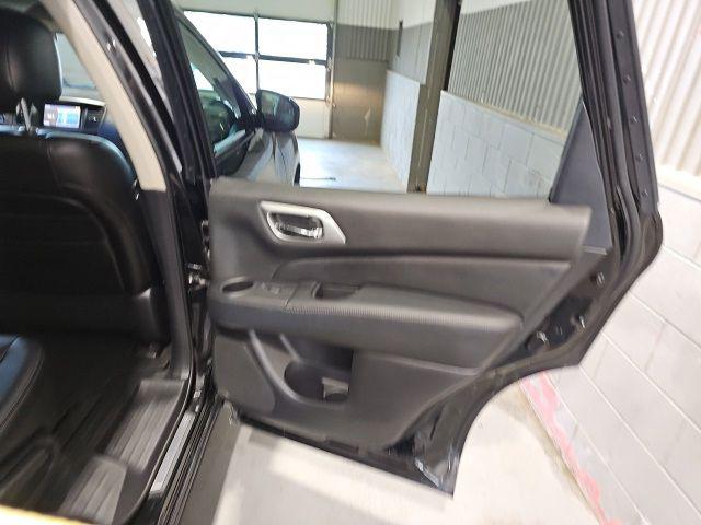 2013 Nissan Pathfinder SL