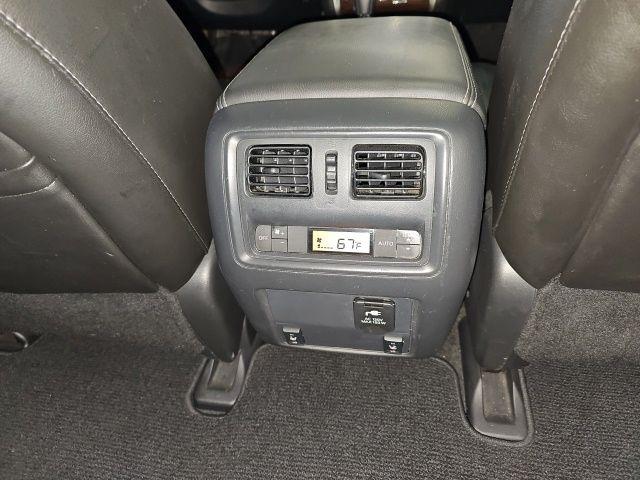 2013 Nissan Pathfinder SL