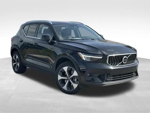 2025 Volvo XC40 B5 Plus Bright Theme for sale in Greenwood, IN