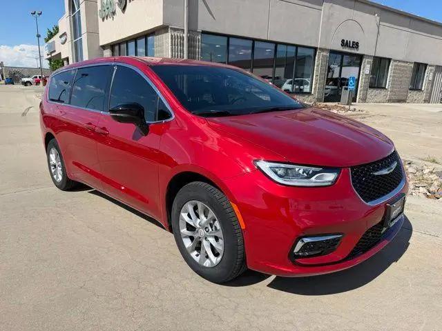 2026 Chrysler Pacifica Select AWD for sale in Yankton, SD
