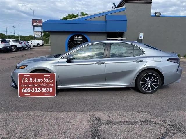 2021 Toyota Camry SE for sale in Sioux Falls, SD