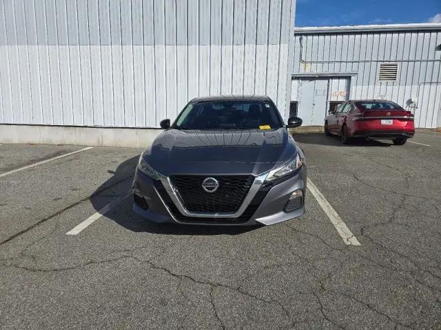2021 Nissan Altima SR FWD