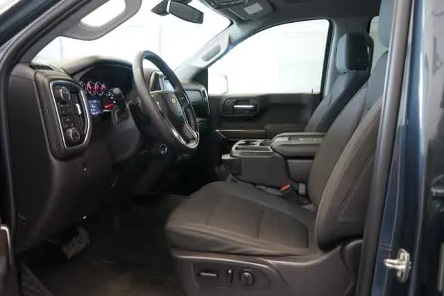 2020 Chevrolet Silverado 1500 4WD Crew Cab Short Bed LT