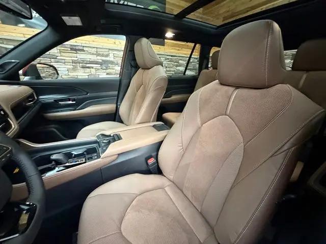 2026 Toyota Grand Highlander MAX Platinum