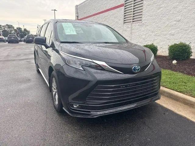 2025 Toyota Sienna XLE for sale in Decatur, AL