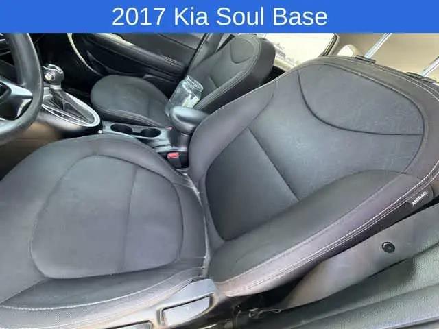 2017 Kia Soul Base