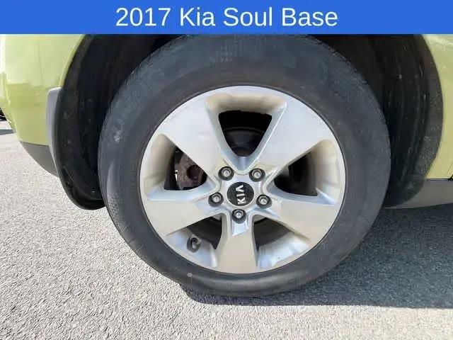 2017 Kia Soul Base
