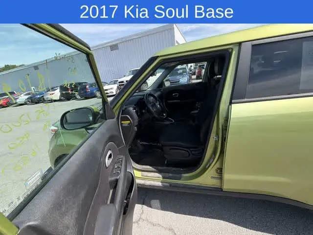 2017 Kia Soul Base