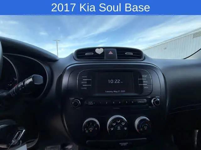 2017 Kia Soul Base