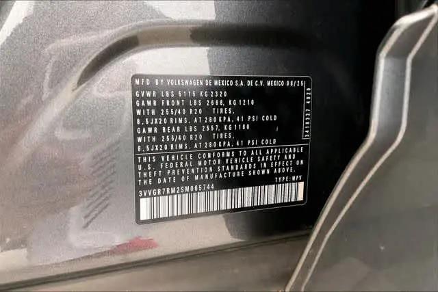 2025 Volkswagen Tiguan 2.0T SE R-Line Black