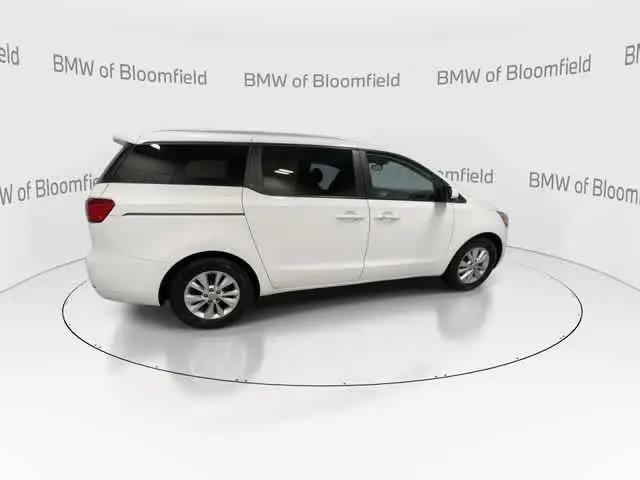 2017 Kia Sedona LX