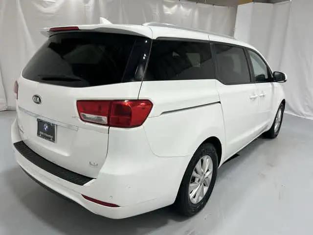 2017 Kia Sedona LX