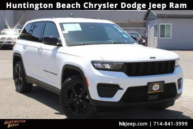 2023 Jeep Grand Cherokee Altitude 4x4 for sale in Huntington Beach, CA