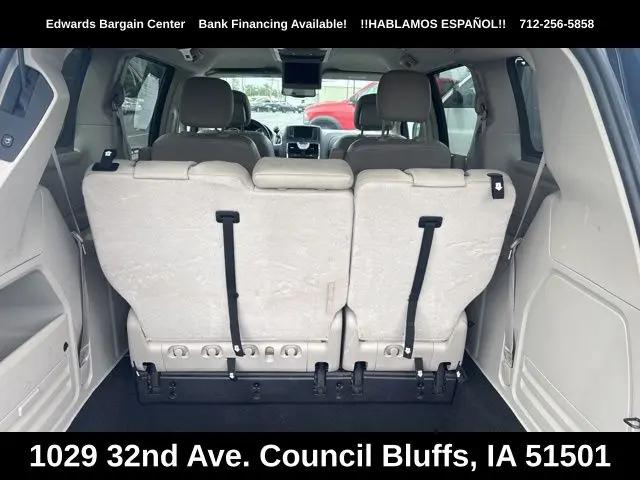 2016 Chrysler Town & Country Touring-L