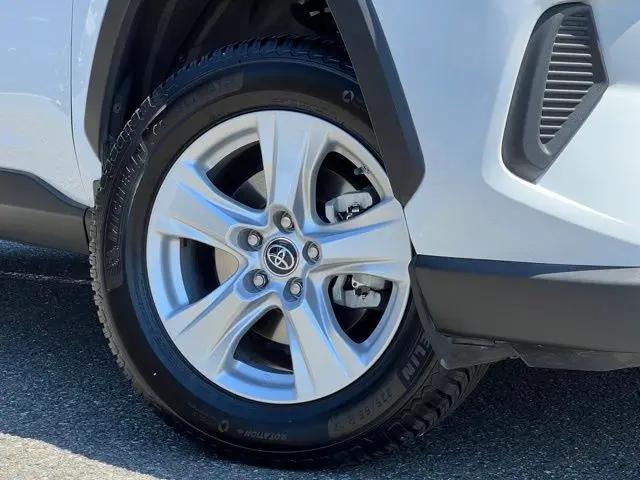 2021 Toyota RAV4 Hybrid LE