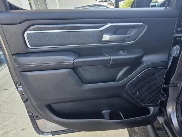 2021 Ram 1500 Big Horn Crew Cab 4x4 5'7" Box