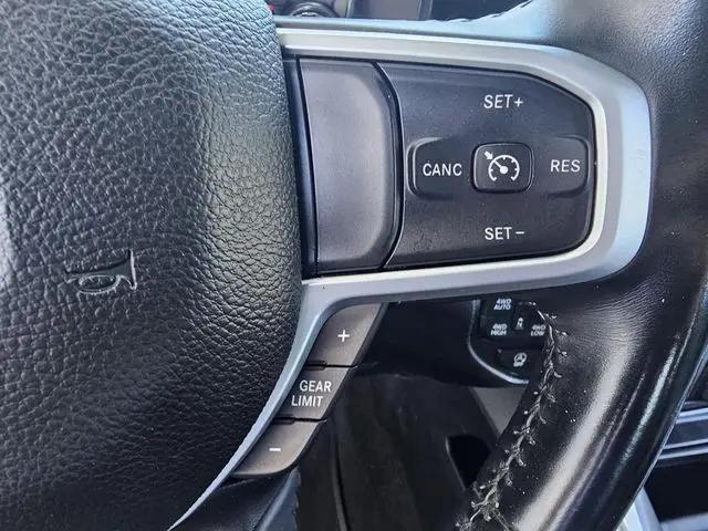 2021 Ram 1500 Big Horn Crew Cab 4x4 5'7" Box