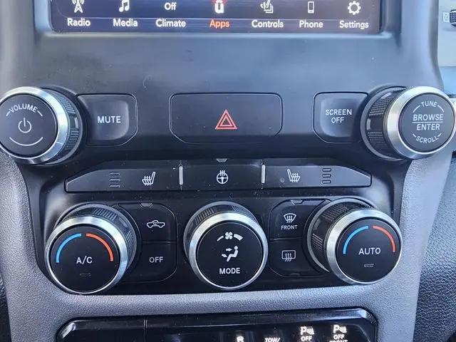 2021 Ram 1500 Big Horn Crew Cab 4x4 5'7" Box