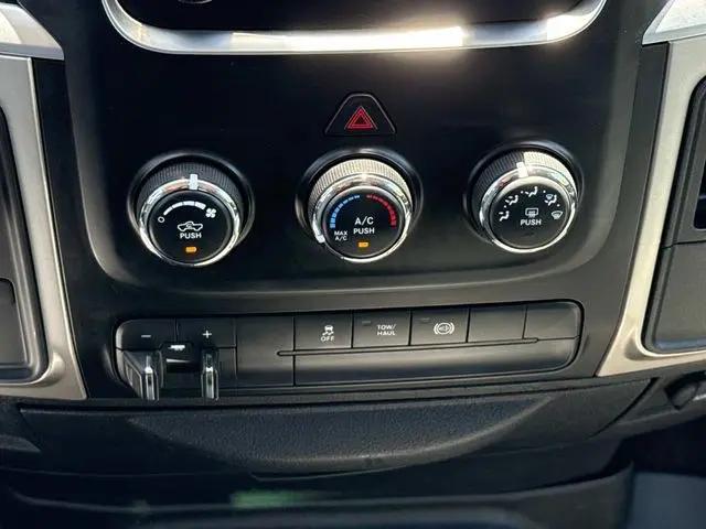 2017 Ram 2500 SLT Crew Cab 4x4 6'4" Box
