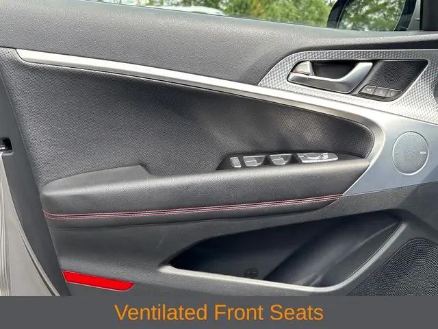 2023 Genesis G70 2.0T RWD