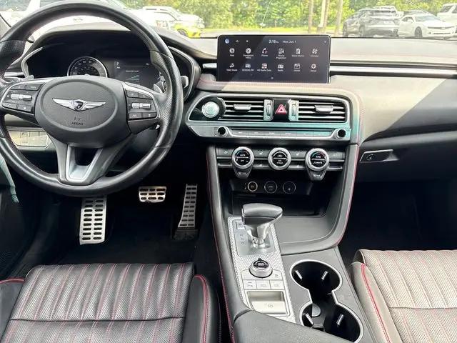 2023 Genesis G70 2.0T RWD