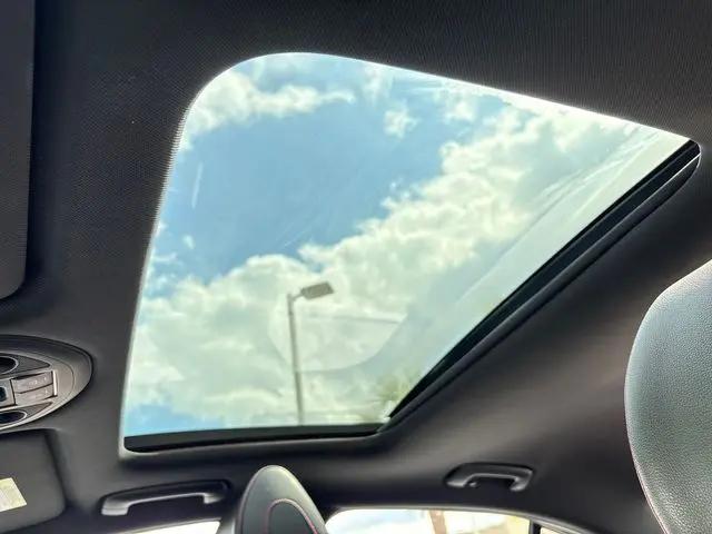 2023 Genesis G70 2.0T RWD