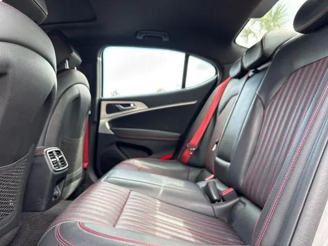 2023 Genesis G70 2.0T RWD