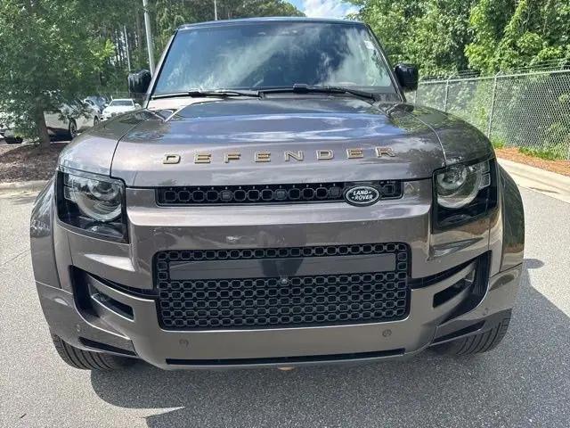 2025 Land Rover Defender P635 OCTA