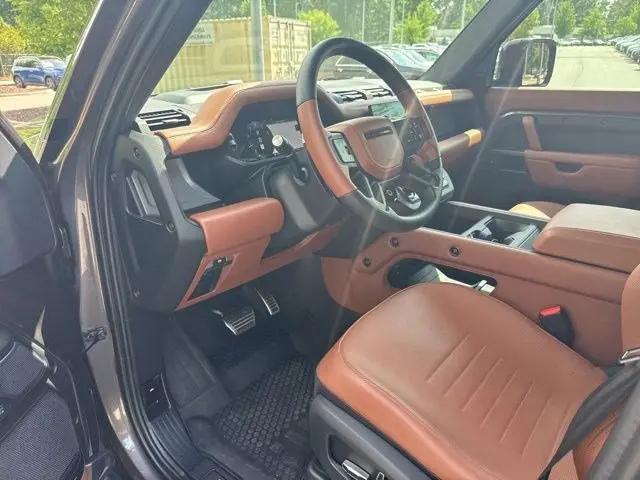 2025 Land Rover Defender P635 OCTA