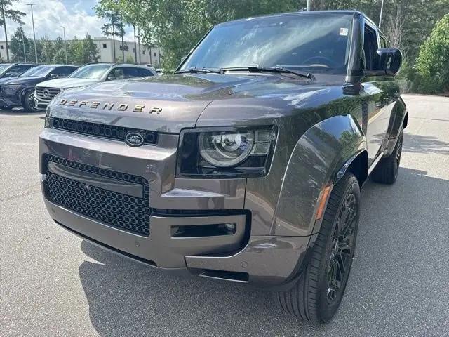 2025 Land Rover Defender P635 OCTA