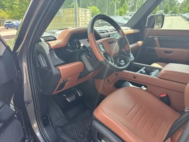 2025 Land Rover Defender P635 OCTA