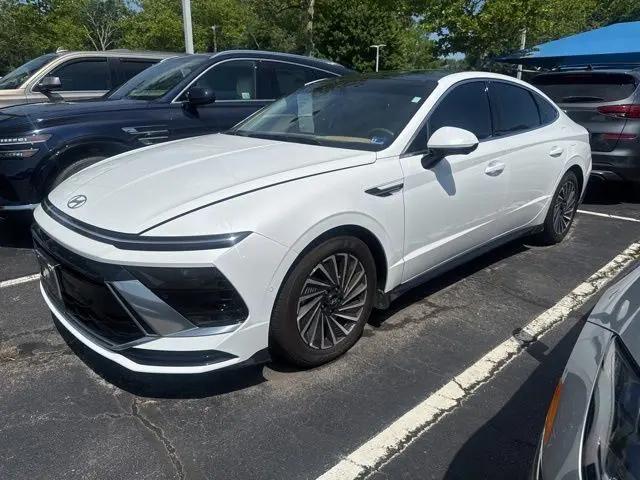 2025 Hyundai Sonata Hybrid Limited