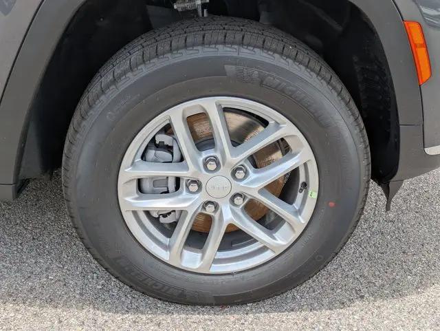 2026 Jeep Grand Cherokee L Altitude 4x2