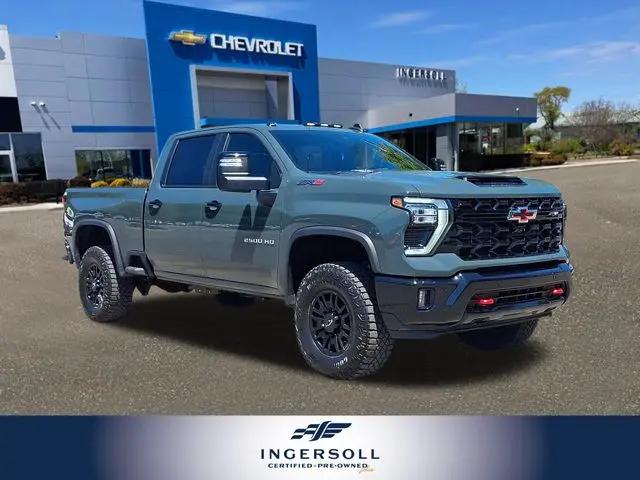 2025 Chevrolet Silverado 2500HD 4WD Crew Cab Standard Bed ZR2 for sale in Danbury, CT