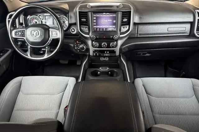 2020 Ram 1500 Big Horn Crew Cab 4x4 5'7" Box
