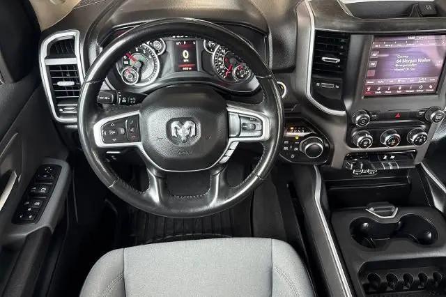 2020 Ram 1500 Big Horn Crew Cab 4x4 5'7" Box