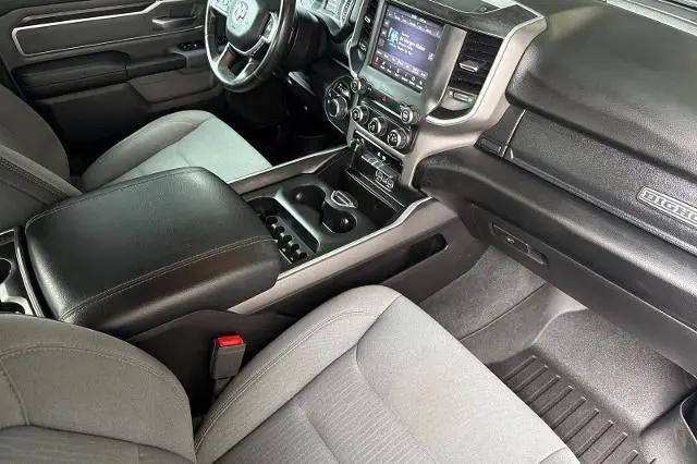 2020 Ram 1500 Big Horn Crew Cab 4x4 5'7" Box