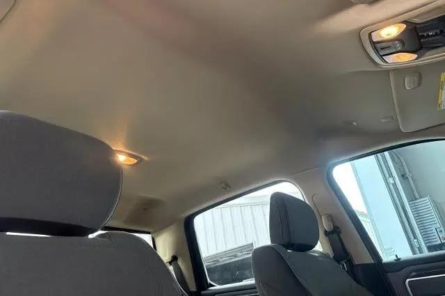 2020 Ram 1500 Big Horn Crew Cab 4x4 5'7" Box