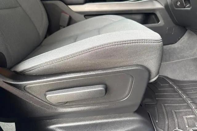 2020 Ram 1500 Big Horn Crew Cab 4x4 5'7" Box